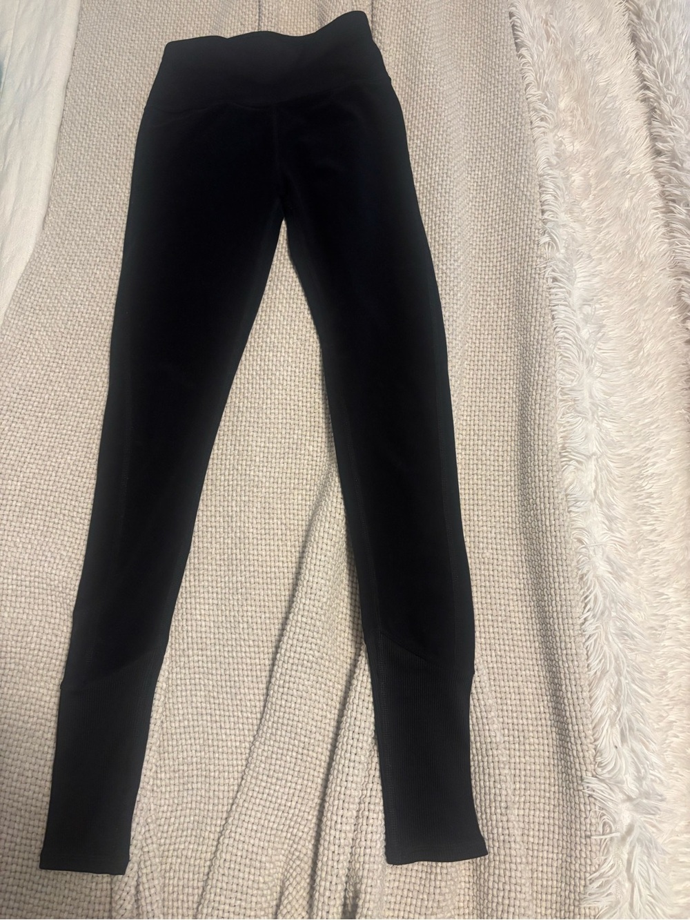 Black ALO leggings